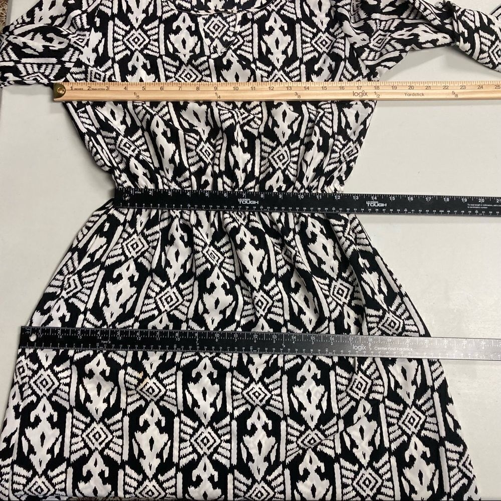 ALL FOR COLOR  Women’s Black & White Geometric Design Fit&Flare Dress Size Small - Picture 9 of 10